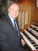 phil at organ